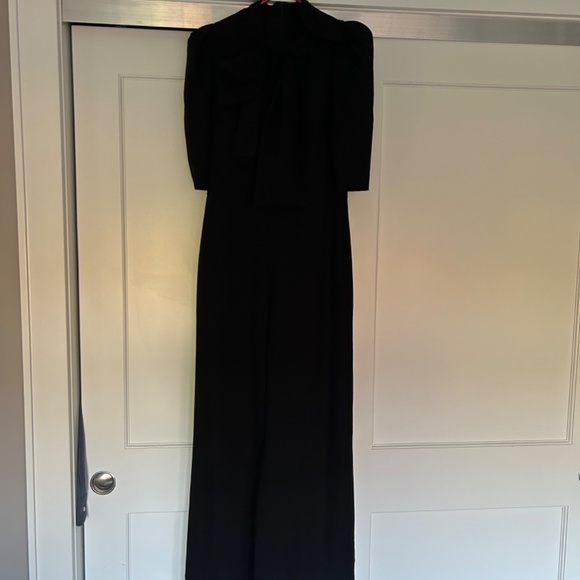 Black Halo Eve Ara Tie Nack Puff Sleeve Jumpsuit NWT size 4 - Picture 2 of 2